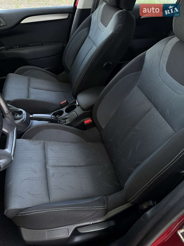 Хэтчбек Citroen C4 2012 в Павлограде