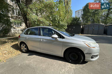 Хэтчбек Citroen C4 2012 в 