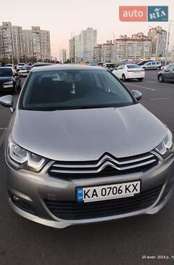 Хэтчбек Citroen C4 2015 в 