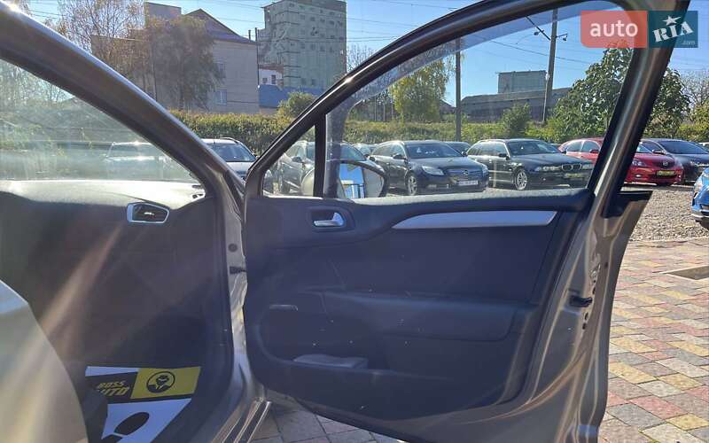Хетчбек Citroen C4 2011 в Стрию