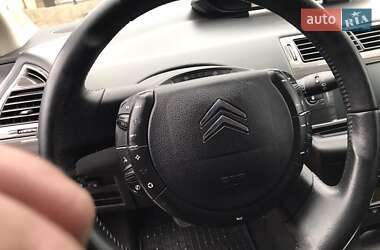 Хэтчбек Citroen C4 2009 в Нововолынске