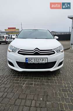 Хэтчбек Citroen C4 2012 в 
