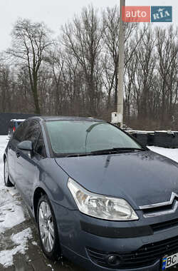 Хэтчбек Citroen C4 2004 в 