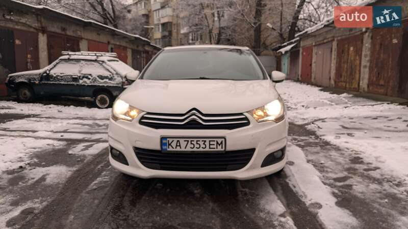 Хэтчбек Citroen C4 2013 в Киеве