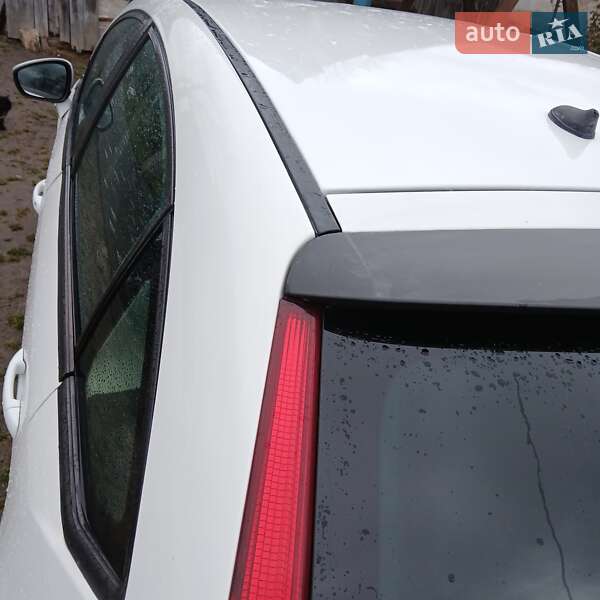 Хетчбек Citroen C4 2010 в Жовкві