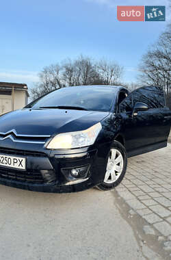 Купе Citroen C4 2009 в 