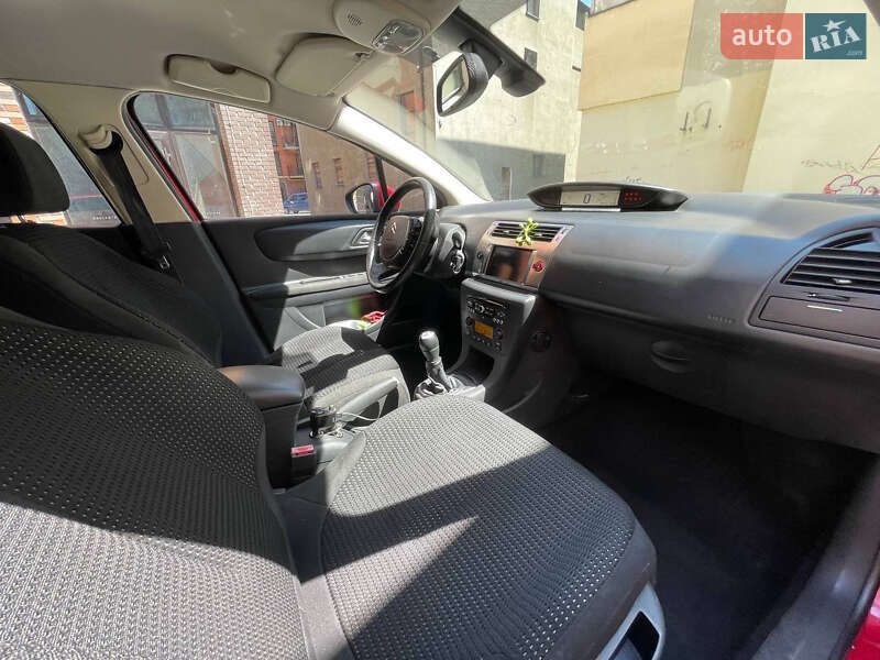 Хетчбек Citroen C4 2010 в Івано-Франківську