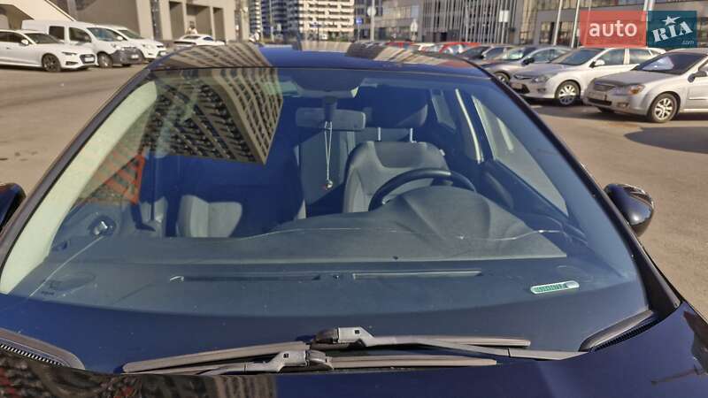 Хэтчбек Citroen C4 2012 в Киеве