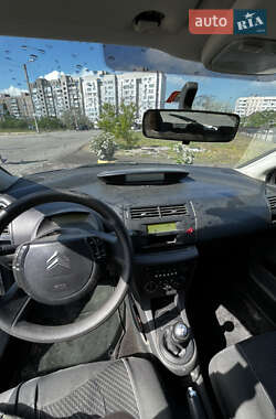 Хэтчбек Citroen C4 2006 в 