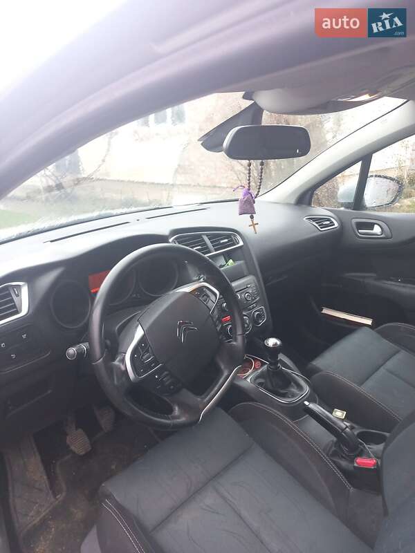 Citroen C4 2011