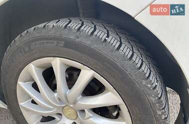 Хэтчбек Citroen C4 2013 в 