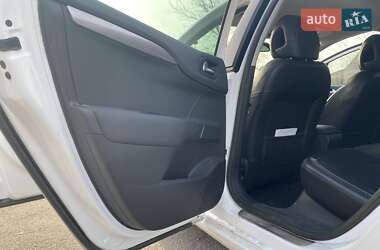 Хэтчбек Citroen C4 2013 в 