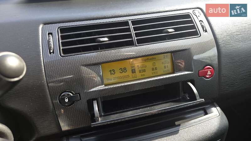 Хэтчбек Citroen C4 2008 в Каменском