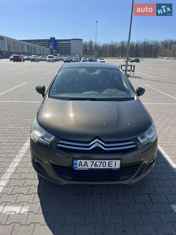 Хетчбек Citroen C4 2015 в Києві