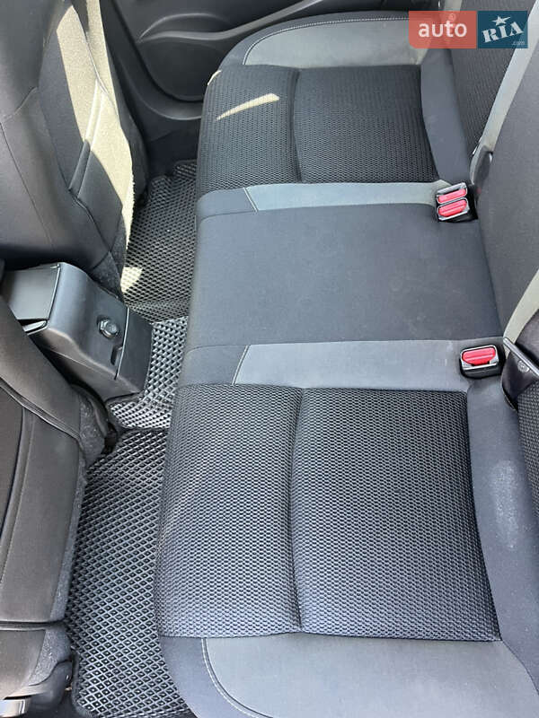 Хетчбек Citroen C4 2015 в Києві