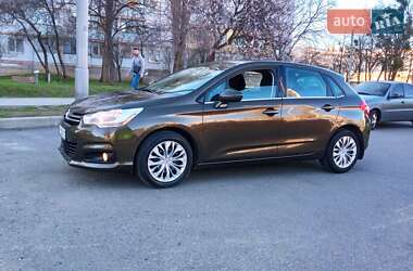 Хэтчбек Citroen C4 2012 в 