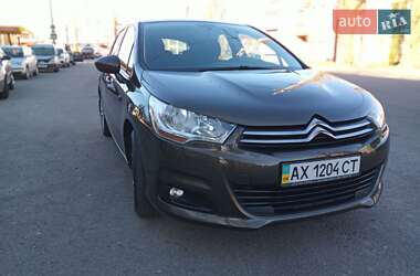 Хэтчбек Citroen C4 2012 в 