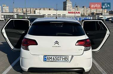 Хэтчбек Citroen C4 2016 в 