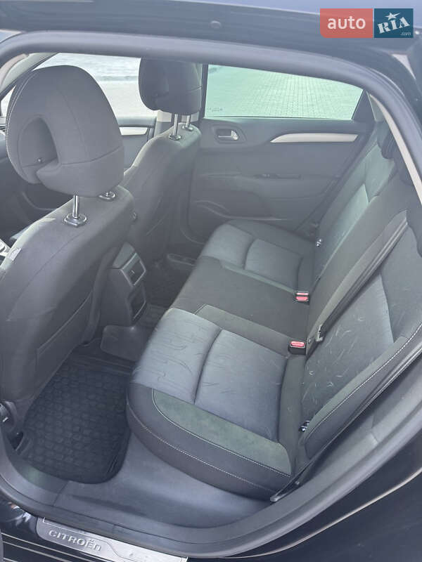 Хетчбек Citroen C4 2011 в Софіївській Борщагівці