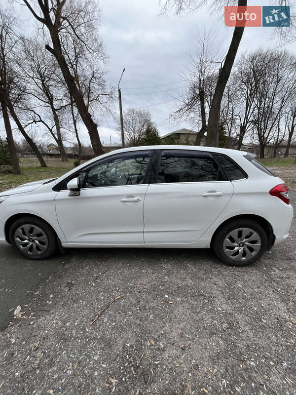 Хетчбек Citroen C4 2013 в Глухові