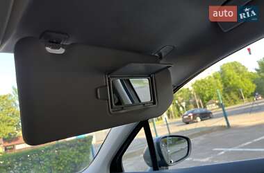 Хэтчбек Citroen C4 2016 в 