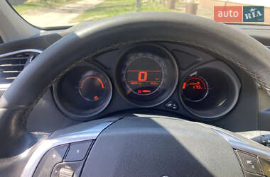 Хэтчбек Citroen C4 2014 в 