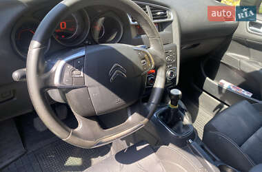 Хэтчбек Citroen C4 2014 в 