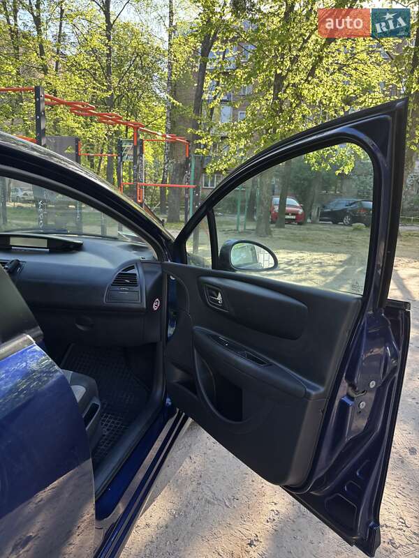 Хэтчбек Citroen C4 2006 в Киеве