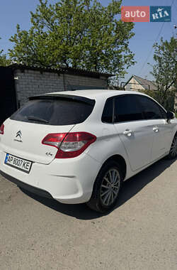 Хэтчбек Citroen C4 2011 в 