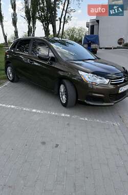 Хэтчбек Citroen C4 2014 в 