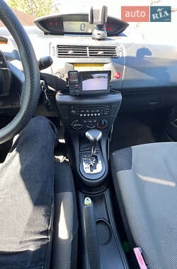 Хэтчбек Citroen C4 2007 в 