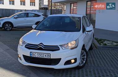Хэтчбек Citroen C4 2012 в 
