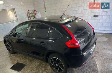 Хэтчбек Citroen C4 2010 в 