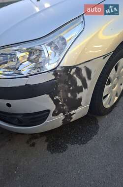 Хэтчбек Citroen C4 2007 в 