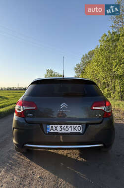 Хетчбек Citroen C4 2013 в 