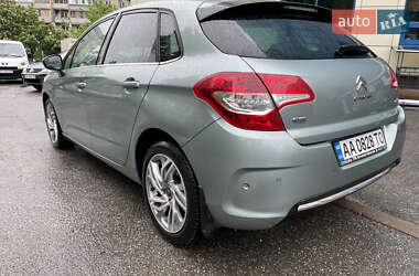 Хетчбек Citroen C4 2012 в 