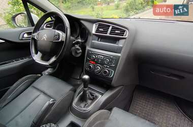 Хэтчбек Citroen C4 2013 в 