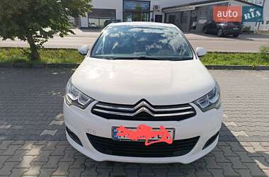 Хэтчбек Citroen C4 2016 в 