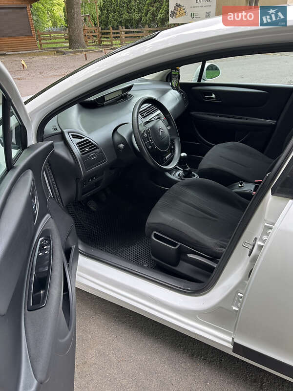 Хэтчбек Citroen C4 2010 в Виннице
