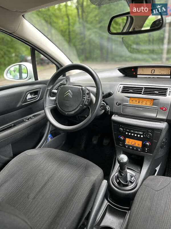 Хэтчбек Citroen C4 2010 в Виннице