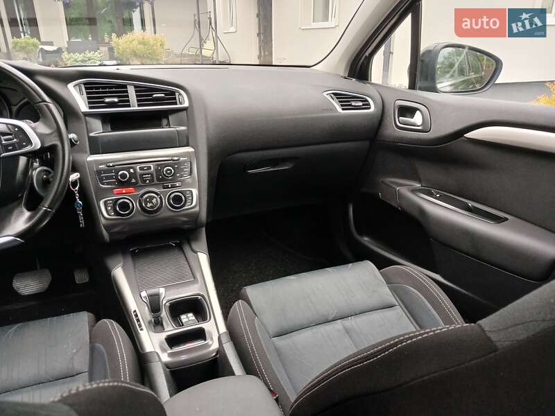 Хэтчбек Citroen C4 2013 в Кицмани