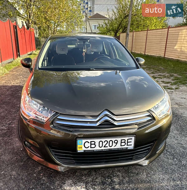 Хэтчбек Citroen C4 2013 в 