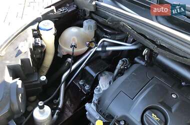 Хэтчбек Citroen C4 2011 в 