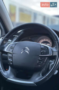 Хетчбек Citroen C4 2012 в 