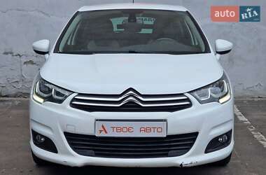 Хэтчбек Citroen C4 2015 в 