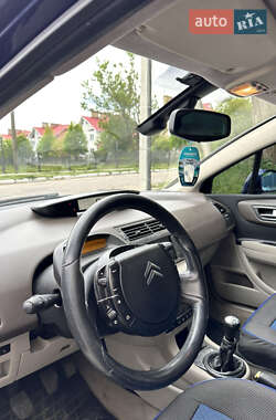 Хетчбек Citroen C4 2005 в 