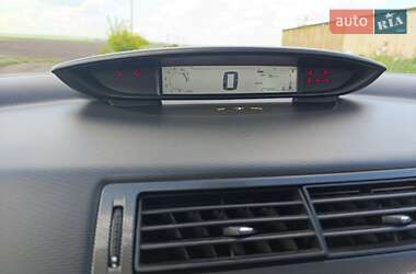Хэтчбек Citroen C4 2008 в 