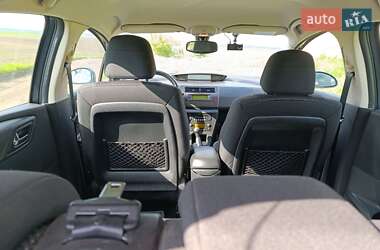 Хэтчбек Citroen C4 2008 в 