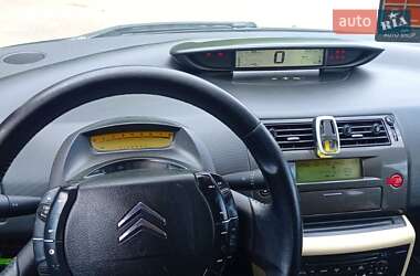Хэтчбек Citroen C4 2007 в 