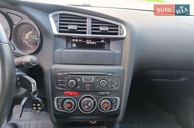 Хетчбек Citroen C4 2016 в 